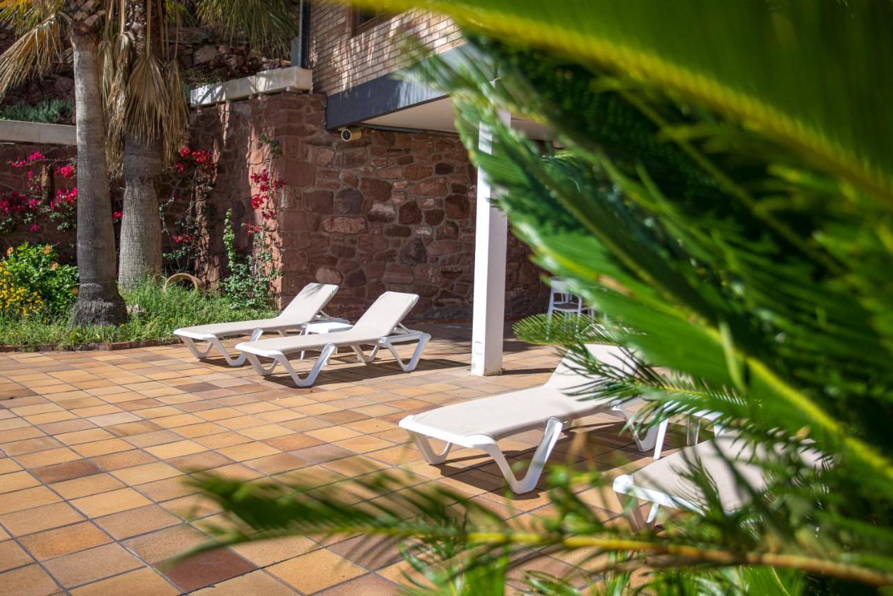 Can Fisa Hotel & Apartments Corbera de Llobregat Exterior photo