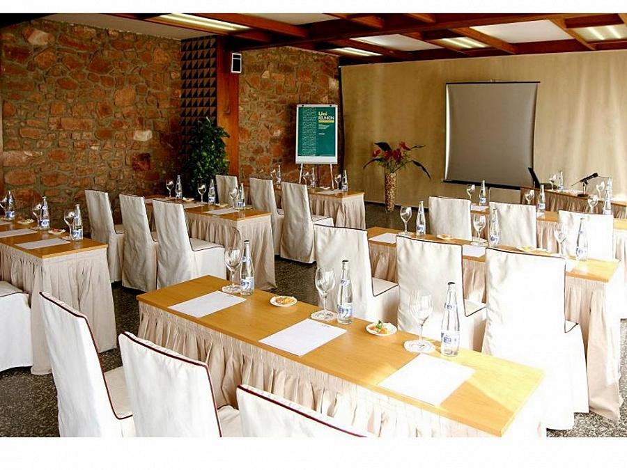 Can Fisa Hotel & Apartments Corbera de Llobregat Exterior photo